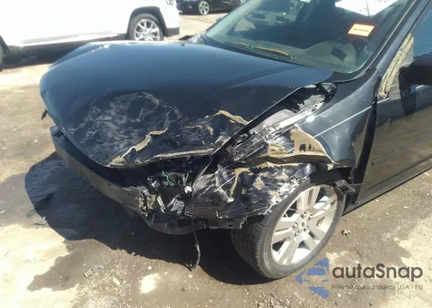 2009 Ford Fusion from USA, damaged, VIN 3FAHP081X9R211429